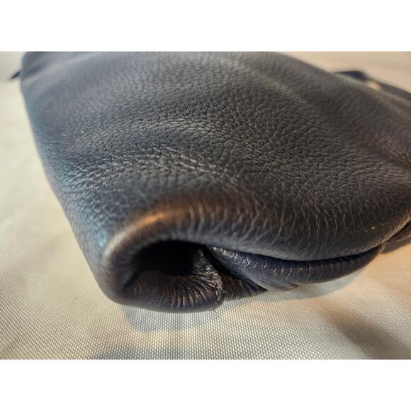 SOLD Prada Vitello Daino Crossbody Bag Navy pebbled calfskin leather - Picture 8 of 16